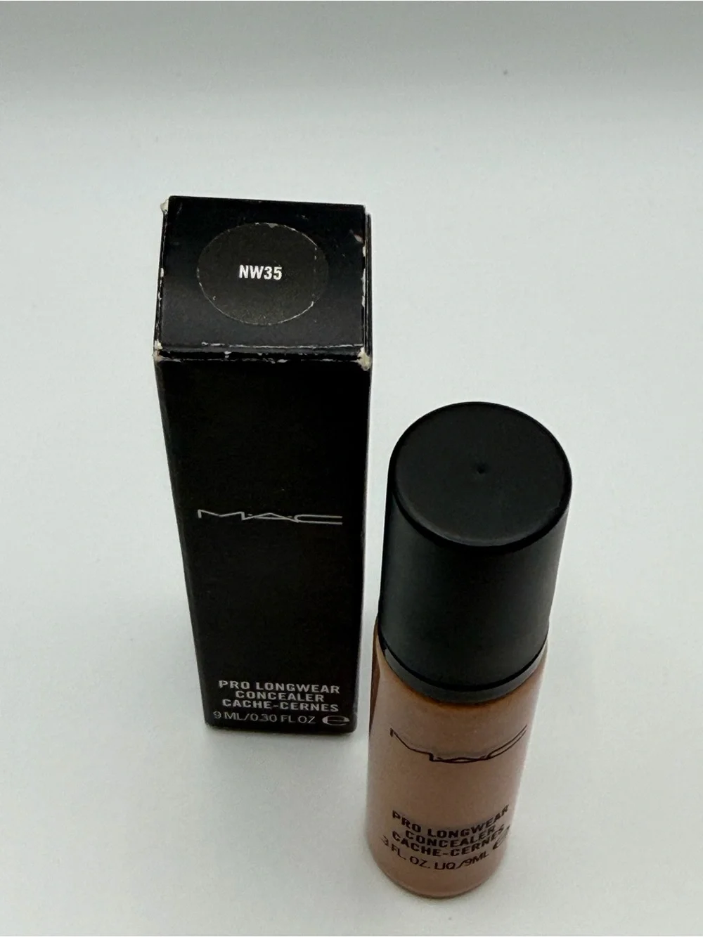 M.A.C Pro Longwear Concealer NC35 9ml/0.3 fl oz New In Box